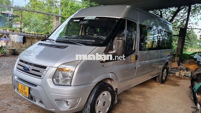 Ford Transit 2015 16 chỗ Sàn Dầu Bạc