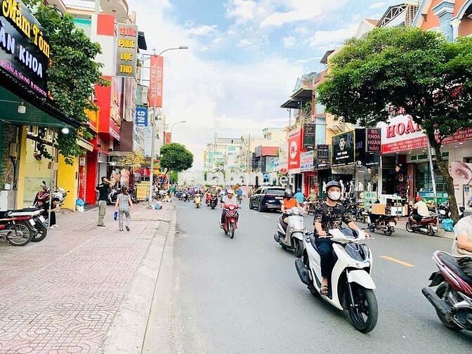 Bán nhà mặt tiền đường Gò Dầu, gần Aeon Mall Tân Phú