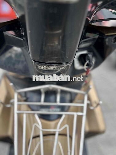Honda Air Blade 2013 Đen Vàng Đồng Bstp 9 chủ
