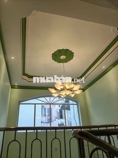 BÁN NHÀ 9 PHÒNG, khuyến mãi nhà kho, gần chợ, gần bờ kè