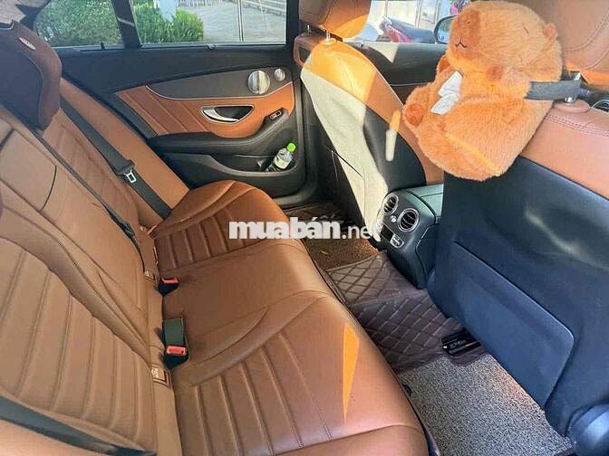 Mercedes-Benz C300 AMG 2019 Đen 10.000 km