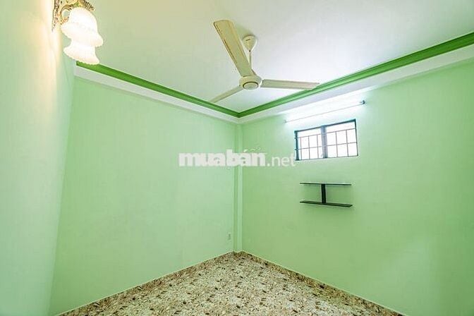 BÁN NHÀ 9 PHÒNG, khuyến mãi nhà kho, gần chợ, gần bờ kè