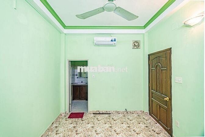 BÁN NHÀ 9 PHÒNG, khuyến mãi nhà kho, gần chợ, gần bờ kè