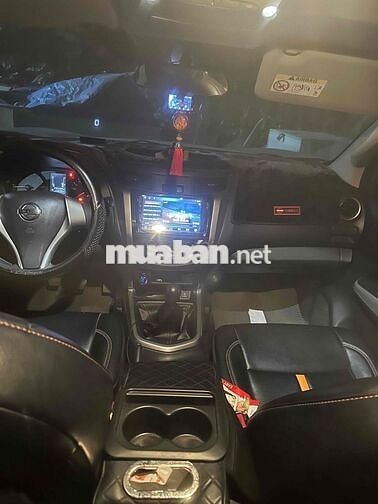 Nissan Navara 2016 Số sàn Vàng đồng 175568 km