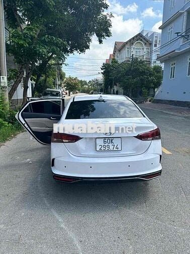 Hyundai Accent Trắng 27435 km