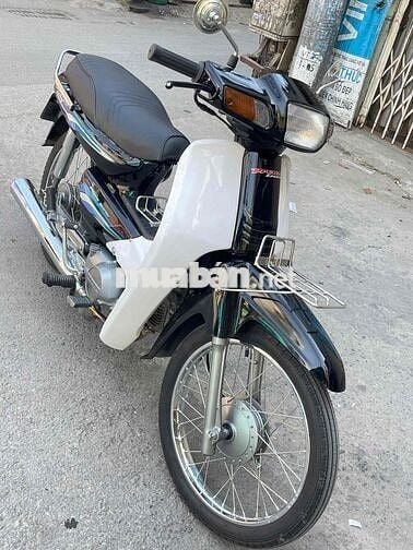 Honda Dream Đen Trắng
