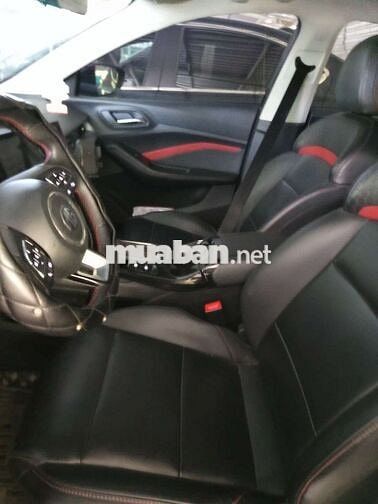 MG MG5 Luxury 2022 Đen 5 chỗ