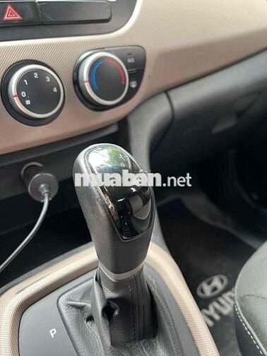 Hyundai i10 2017 Tự động Đỏ