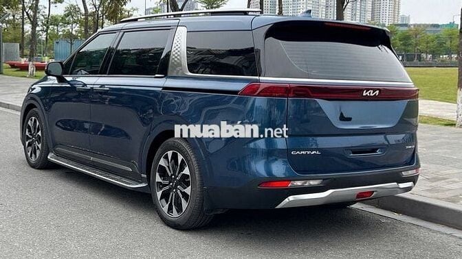 Kia Carnival Signature 2021 Máy dầu 7 chỗ Xanh