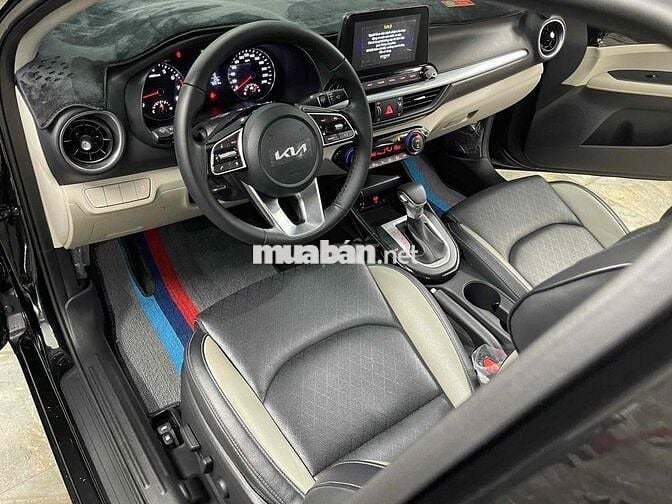 Kia K3 2025 Luxury 1.6 AT - 7000 km