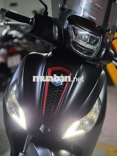 Medley 150iget ABS 2021 Đen sần