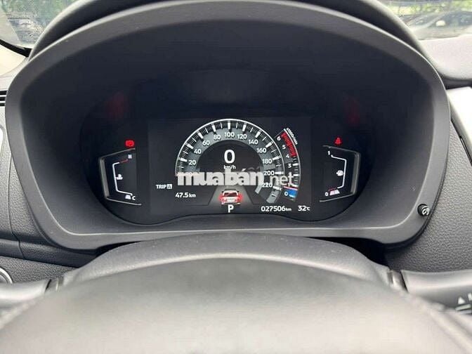 Mitsubishi Pajero Sport 2022 đi ít