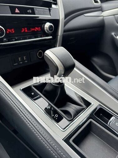 Mitsubishi Pajero Sport 2022 đi ít