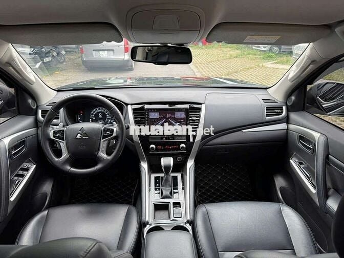 Mitsubishi Pajero Sport 2022 đi ít