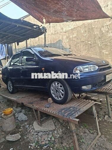Fiat Siena Sedan 4-5 chỗ màu Xanh