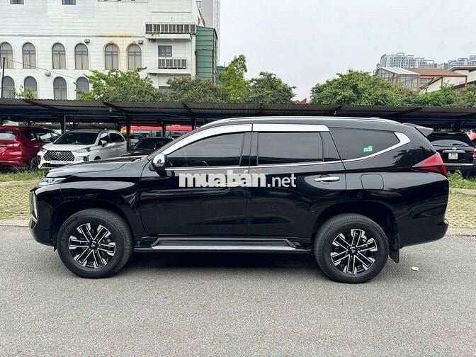 Mitsubishi Pajero Sport 2022 đi ít
