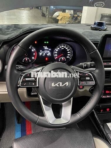 Kia K3 2025 Luxury 1.6 AT - 7000 km