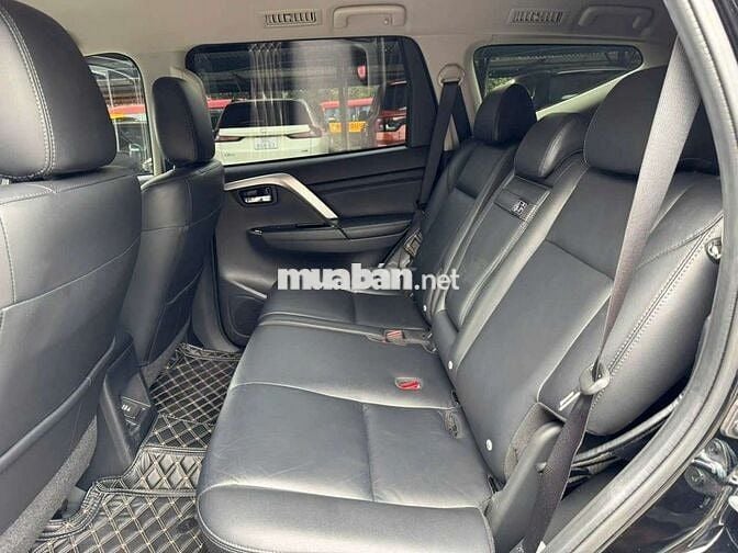 Mitsubishi Pajero Sport 2022 đi ít