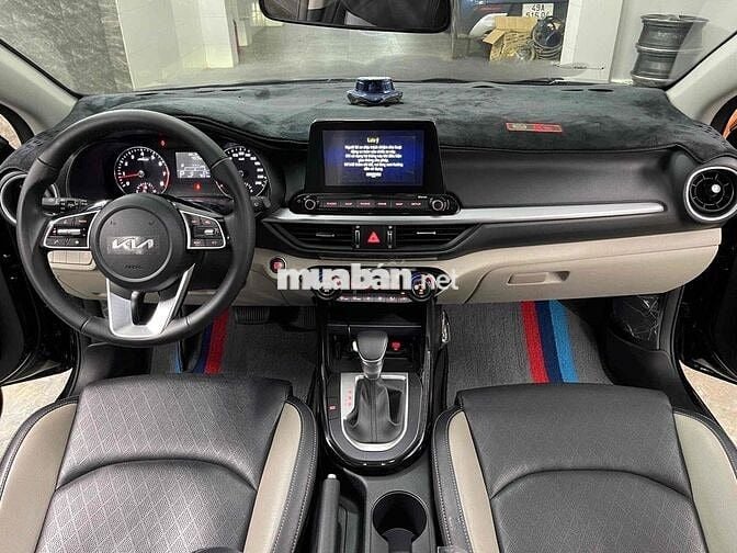 Kia K3 2025 Luxury 1.6 AT - 7000 km