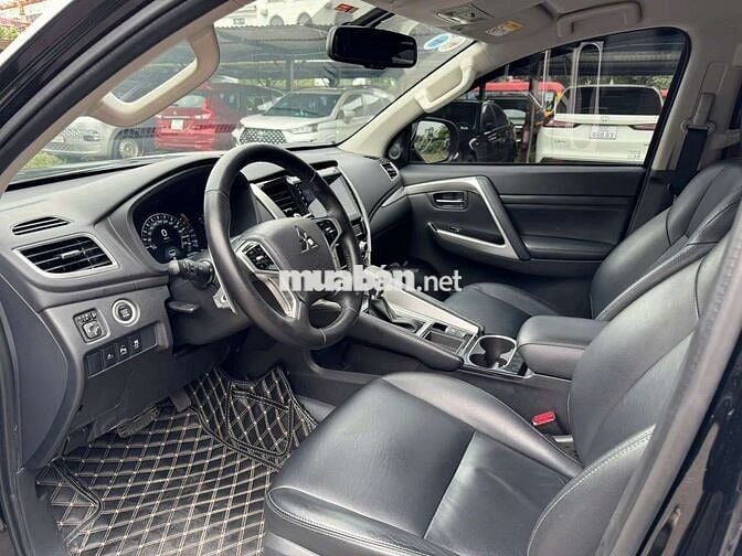 Mitsubishi Pajero Sport 2022 đi ít