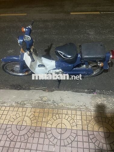 Honda Cub Xanh Trắng