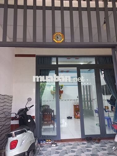 Bán nhà cấp 4 hẻm cách bụng Hồ Bún Xáng 50m