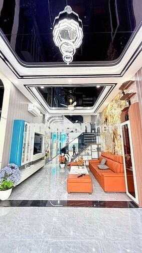 nhà phố 5 p ngủ sân xe hơi hoàn công vị trí kinh doanh tôt