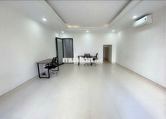 NHÀ ĐẸP GIÁ TỐT -  33A Hoa Sứ, P.2, Q. Phú Nhuận - 5 tầng, Phòng Rộng