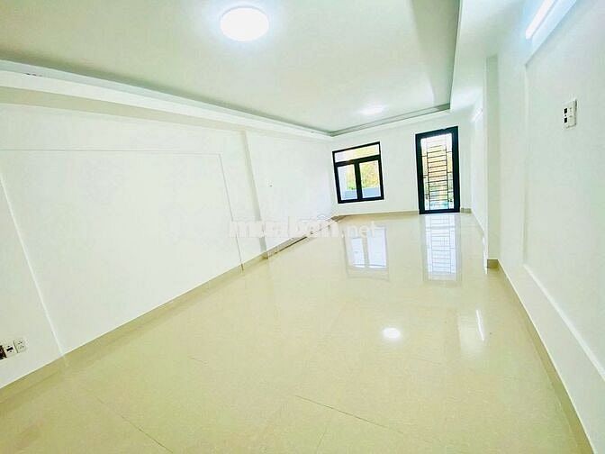 SIÊU PHẨM KHU VIP - 41B Hoa Hồng, P.2, Phú Nhuận - Hầm Xe - Sàn Suốt