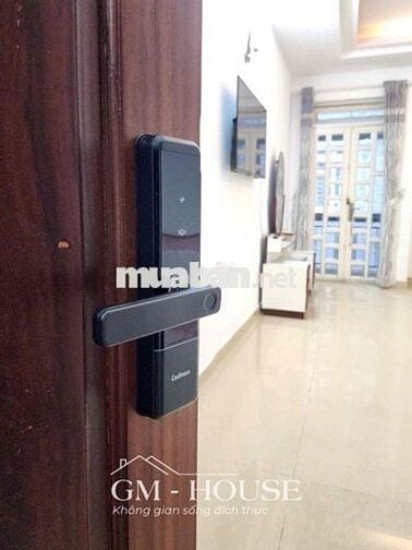 Cho thuê phòng ban công siêu đẹp cực thoáng ngay Trần Bình Trọng