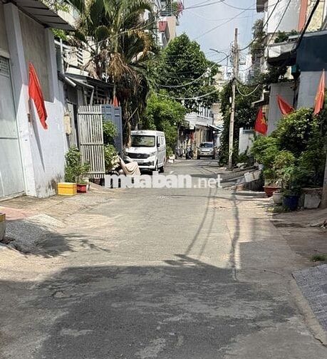 Hẻm 6m Văn Cao & Vườn Lài, 1 Lầu, 1 Sân Thượng, 4 x 18m, 2 Phòng, 2 wc