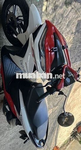 Honda Vario 150 Đỏ, Trắng.