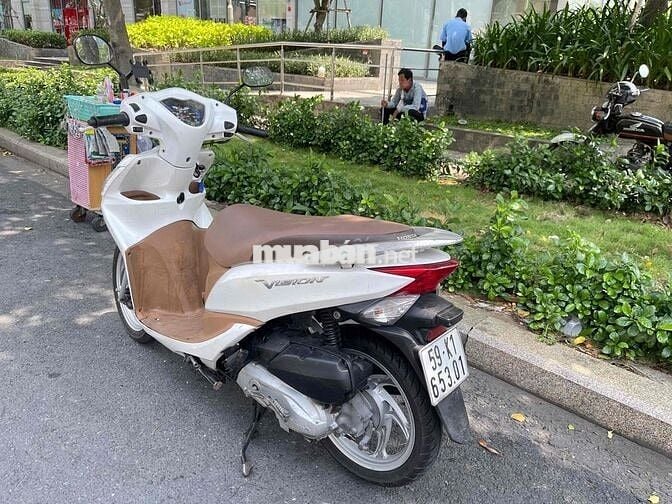 Honda Vision Trắng Việt Nam