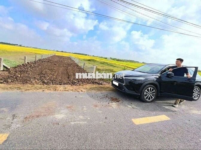 Quá Ngộp, 167m² đất thổ đường nhựa Nguyễn Thị Lầu chốt 620tr