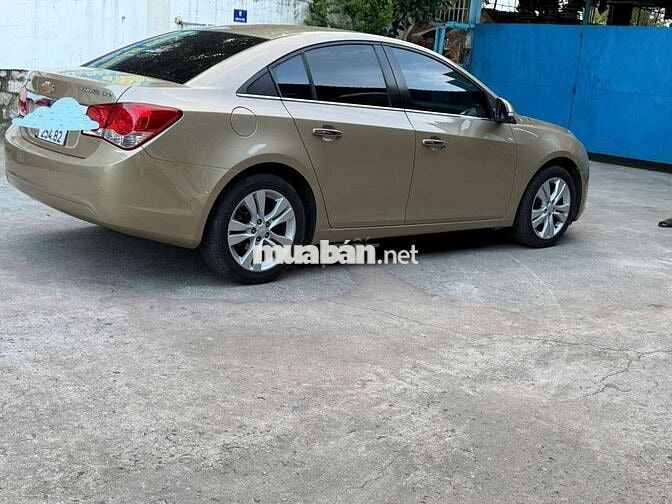 Chevrolet Cruze STD 2015 Vàng cát Xăng E10