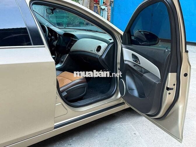 Chevrolet Cruze STD 2015 Vàng cát Xăng E10