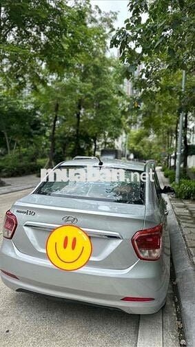 Hyundai Grand i10 Số sàn Bạc 5 chỗ