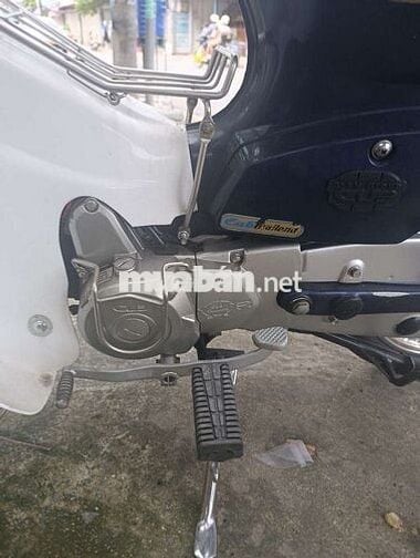 Honda Cub Cổ điển Trắng Xanh