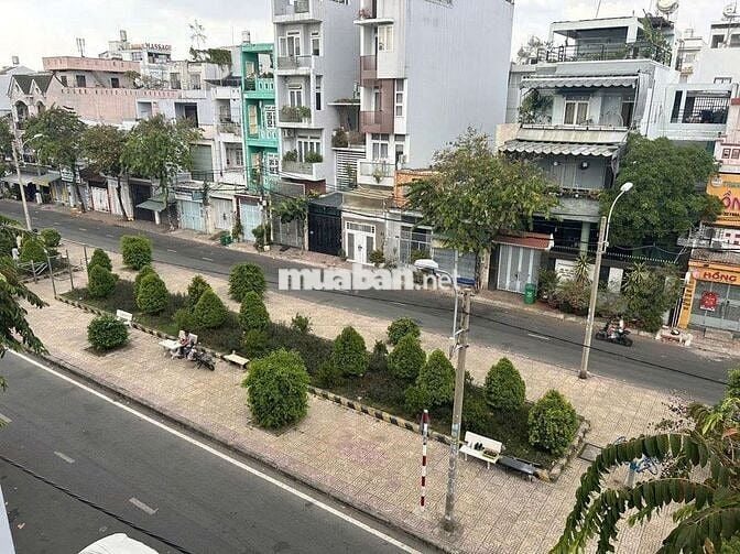 CHDV BAN CÔNG FULL NT GẦN CHỢ NGUYỄN SƠN