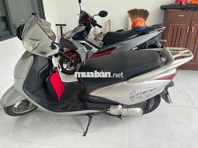 Honda Lead 2012 Bạc