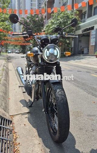 Royal Enfield Interceptor 650 2020 đỏ đen