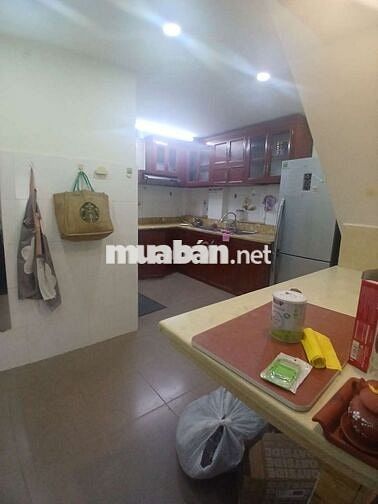 Cho thuê nhà 2pn 2wc Nguyễn Kiệm 