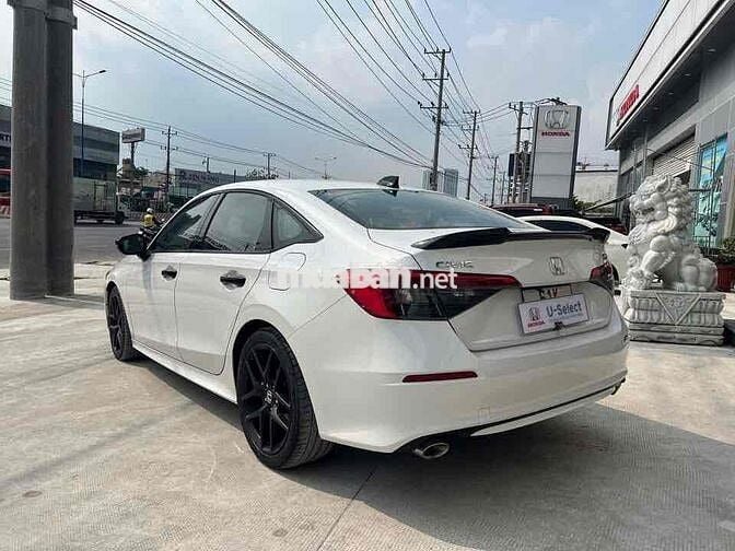 Honda Civic RS 2022 Trắng Ngọc 62.000 km