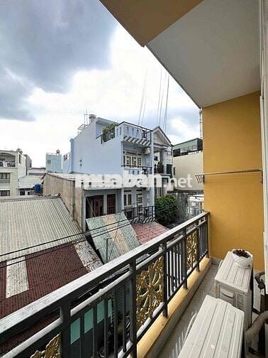 Cho Thuê Phòng Trọ Có Ban Công Đầy Đủ Nội Thất Ngay Cách Mạng Tháng 8