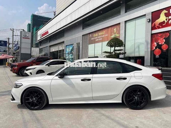 Honda Civic RS 2022 Trắng Ngọc 62.000 km