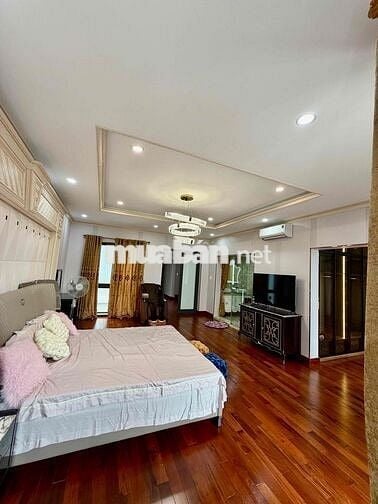 Cho thuê căn biệt thự siêu Vip hót nhất hiện nay! MT đường 7m5 thuộc Đ