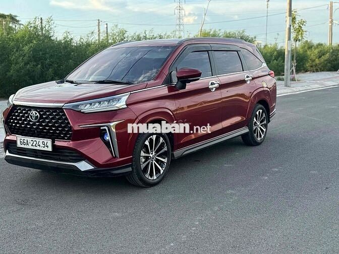 Toyota Veloz Cross TOP 2023 35.000km Đỏ
