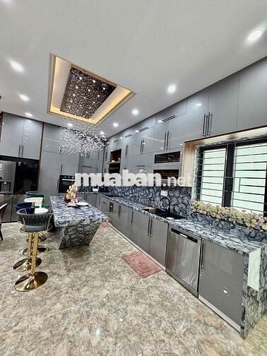 Cho thuê căn biệt thự siêu Vip hót nhất hiện nay! MT đường 7m5 thuộc Đ