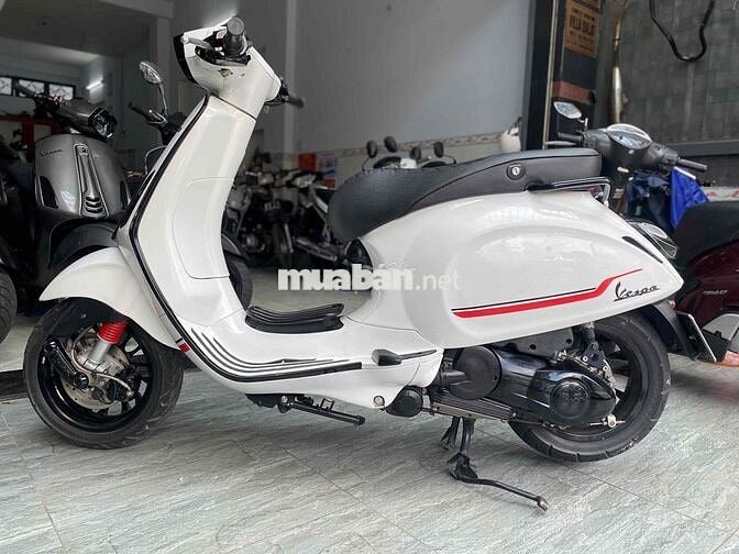 vespa 3v 2015