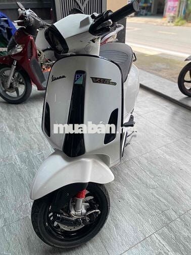 vespa 3v 2015